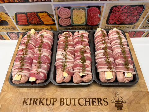 Giant pigs in blankets stuffed with Brie and cranberry x 2 (per tray)